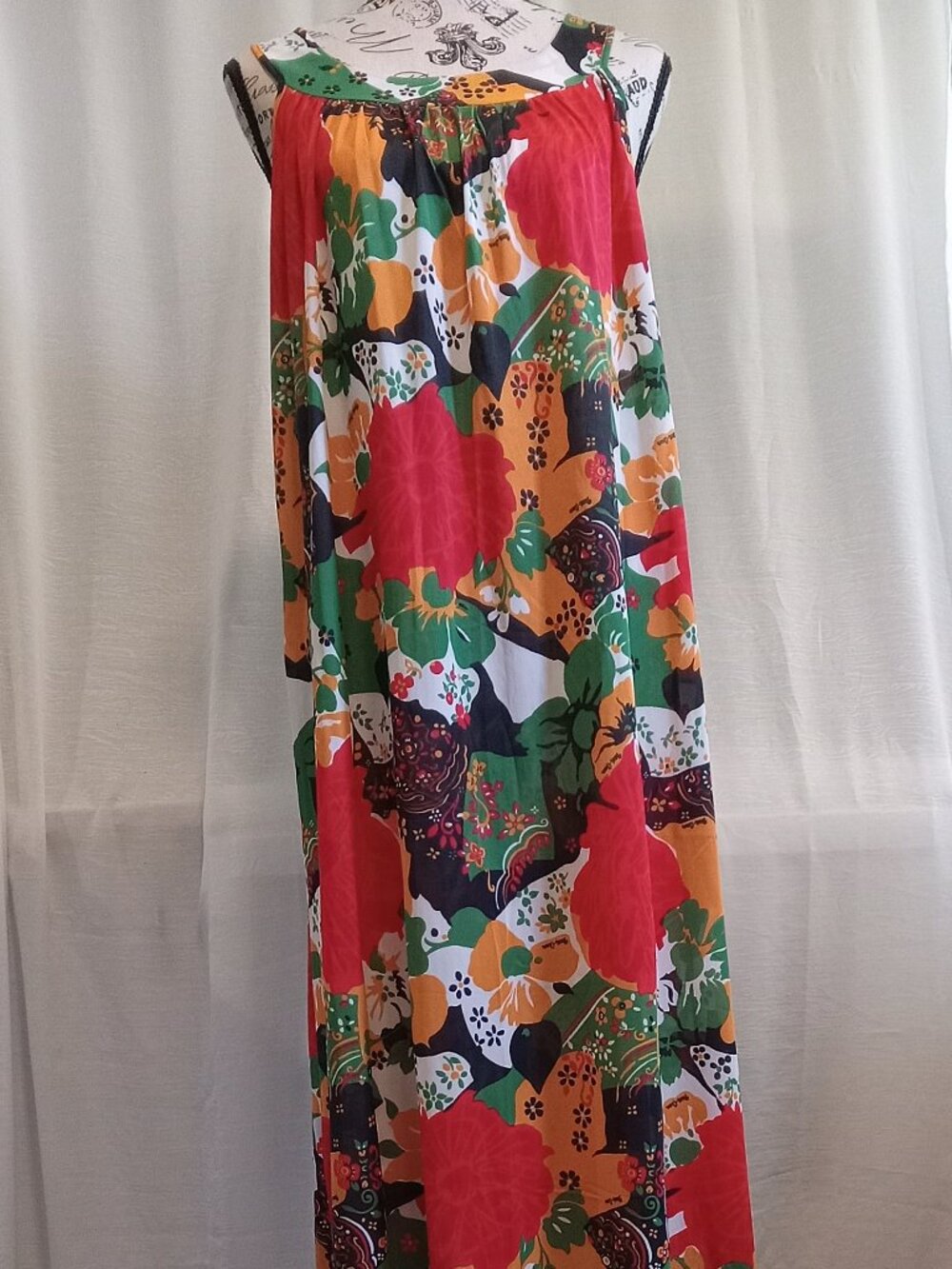 Vintage maxi Perri-Ann summer dress with round collar in perfect condition